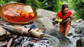 Solo cooking in jungle- Grilled fish with mango sauce and cook egg fish curry spicy eating delicious