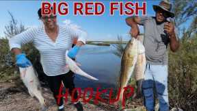 BIG RED FISH CATCH WITH FRIENDS