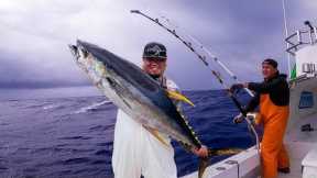 CATCHING DINNER, SPICY TUNA POKE! CATCH AND COOK! FISHING IN HAWAII!