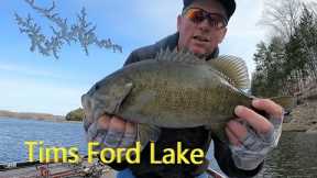 Tims Ford Lake Bass Fishing, PreSpawn 48 degree water, what to look for and fish!!
