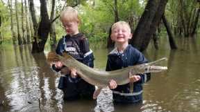 5 Days Fishing & Camping in Swamp - Catch & Cook Frogs, Gar, Crabs, Catfish & Buffalo.