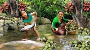 Catch big fish and pick clamshells by river- Cooking clamshell spicy & Grilled fish for dinner