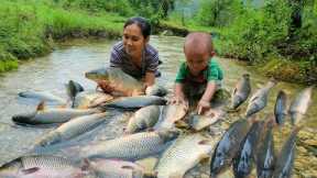 3 days of heavy rain - meeting giant fish - catching fish and trapping fish with my son