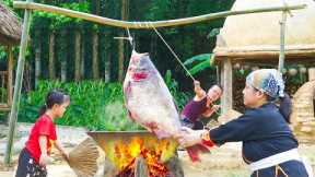 Dwarf Family Catches Giant Fish In The Wild | Cooking Fish In Giant Pan And Renovate The Garden