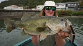 Shallow Water Bass Fishing In Japan At Lake Biwa!